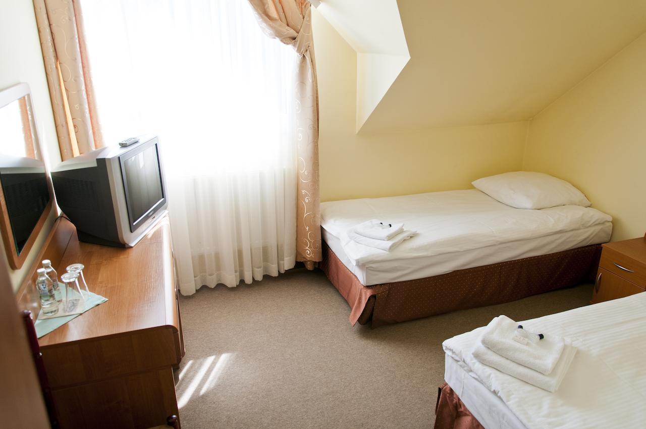 Hotel Olenka Szydlowiec Room photo